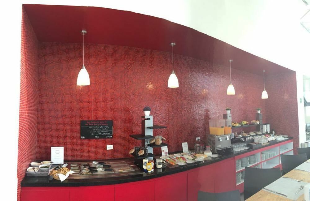 Ramada Encore By Wyndham Hotel Puebla